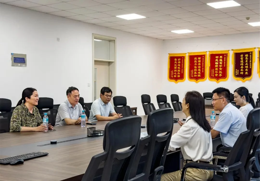 1787909085254906.webp 图片